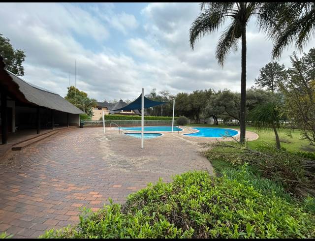 4 BEDROOM HOUSE FOR SALE IN BROEDERSTROOM